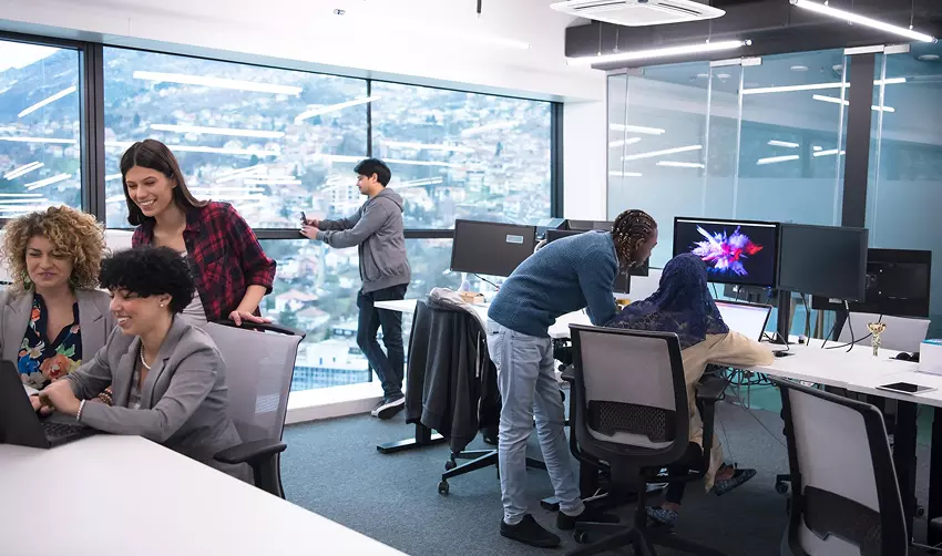 Building Successful Tech Startups in a Bear Market - El Codamics Insights